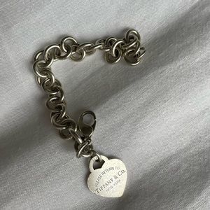 Sterling Silver Return to Tiffany & Co. Heart Tag Charm Bracelet